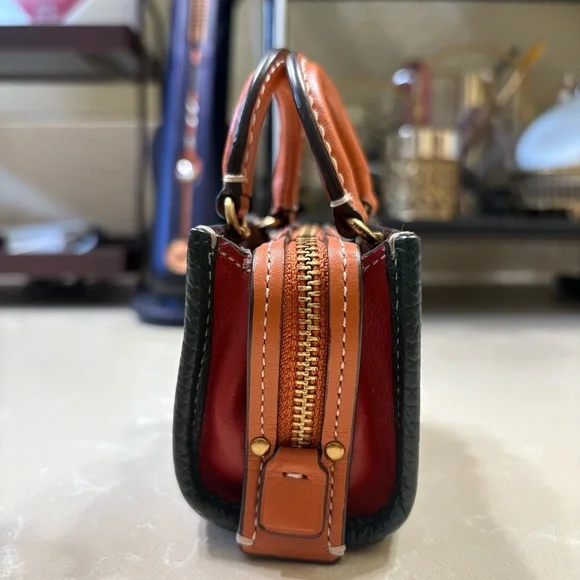 Coach mini rogue - Picture 2 of 7